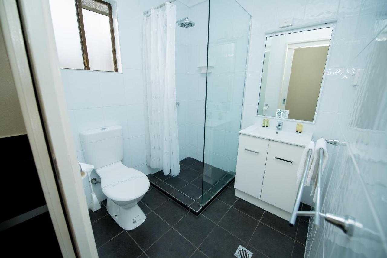 Sarina Motor Inn Dış mekan fotoğraf