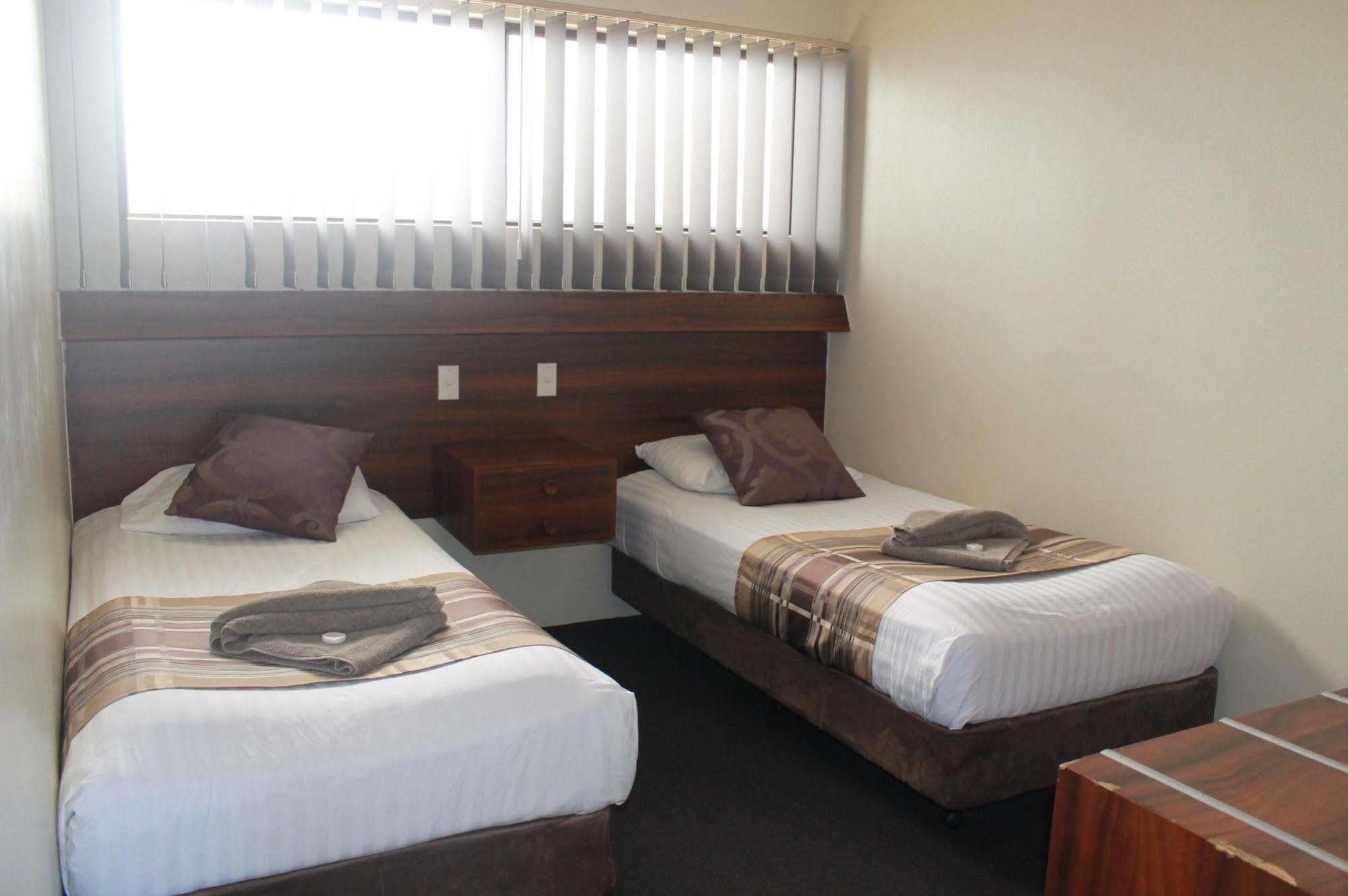 Sarina Motor Inn Dış mekan fotoğraf